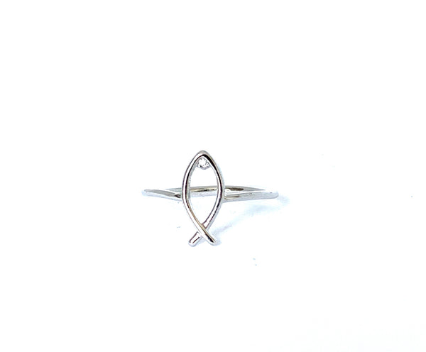 Sterling silver fish ring - Ilumine Gallery Store dainty jewelry affordable fine jewelry
