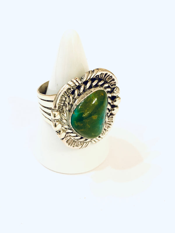 Sterling silver handcrafted turquoise ring - Ilumine' Gallery 