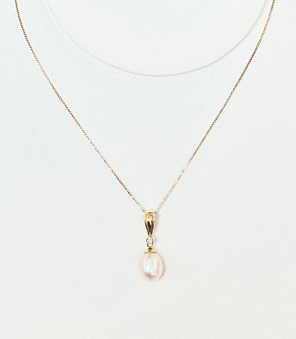 Gold Pearl & Diamond Necklace