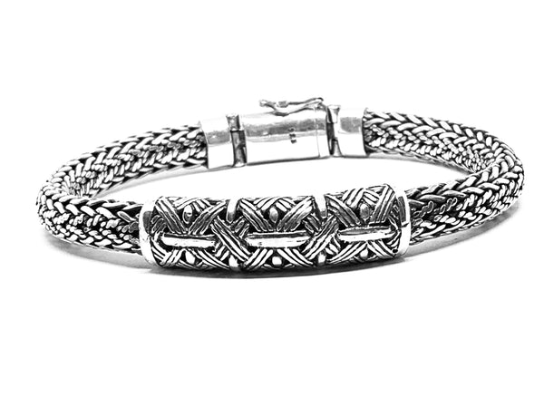 Handcrafted sterling silver bangle bracelet - Ilumine' Gallery 