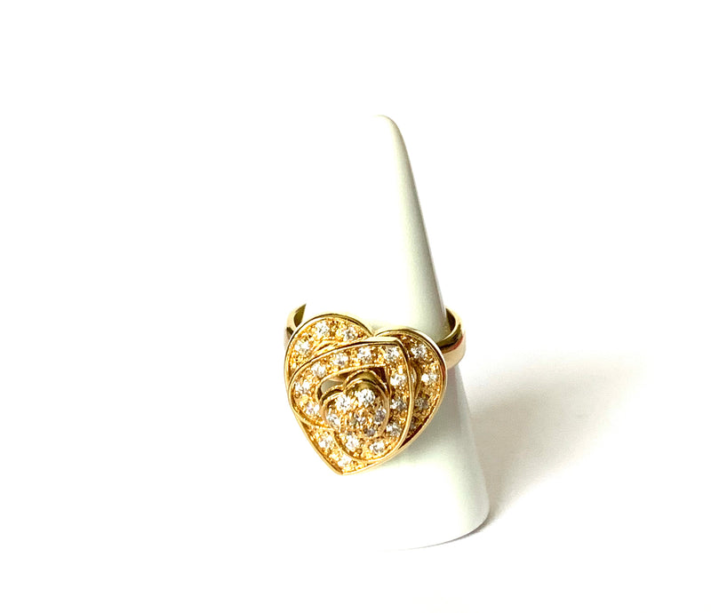 Yellow gold movable heart ring - Ilumine Gallery Store dainty jewelry affordable fine jewelry