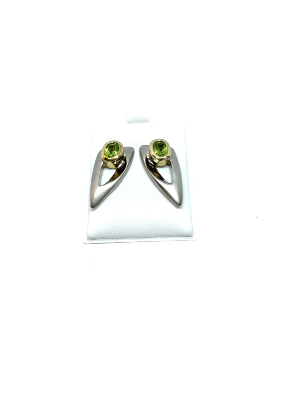 Gold and sterling silver peridot gemstone earrings - Ilumine' Gallery 