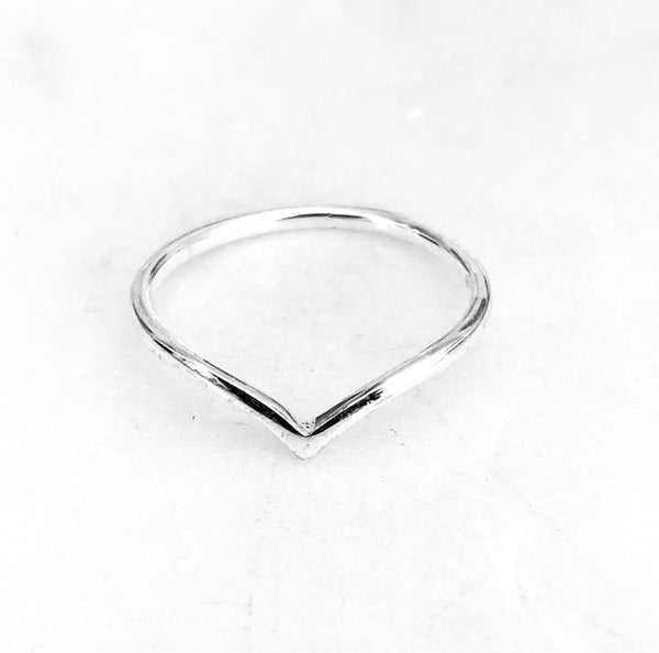 Sterling silver chevron stacking ring - Ilumine' Gallery 